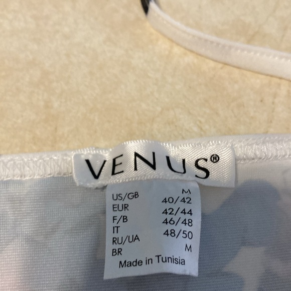 Venus brand women’s size medium floral dressy cami - Picture 3 of 5